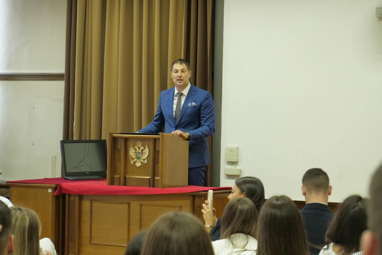 Pozdravna riječ dekana Pravnog fakulteta prof. dr Vladimira Savkovića brucošima 2025/2026