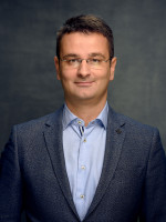 dr Petar Šturanović